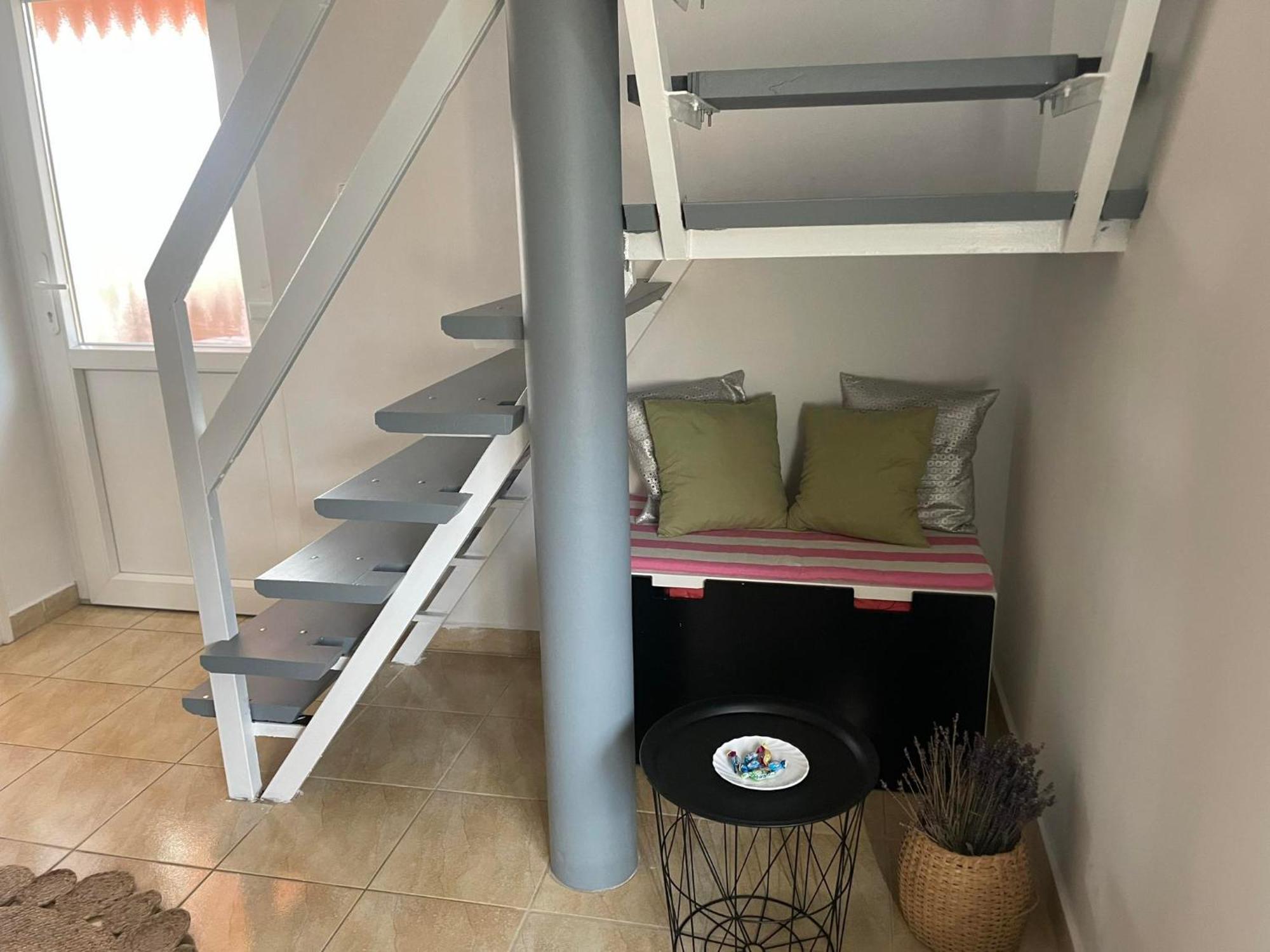 Chill Apartman Orosháza Buitenkant foto