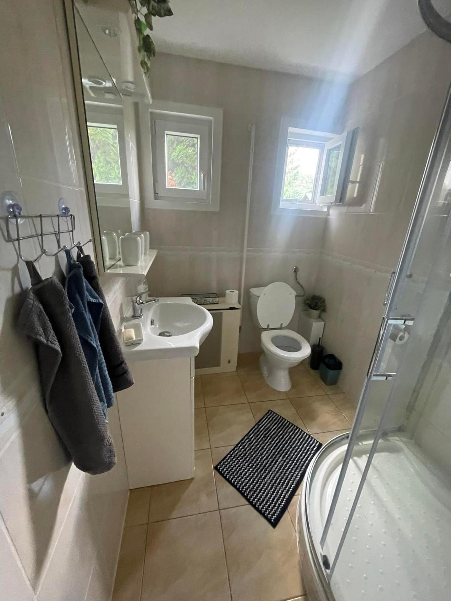 Chill Apartman Orosháza Buitenkant foto